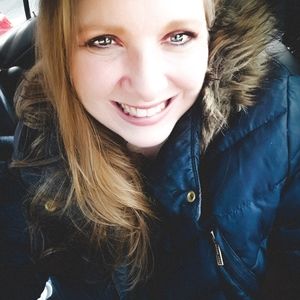 Meet your Posher, Niki